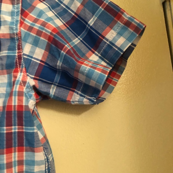 Boys Tommy Hilfiger Short Sleeves Button Down - Picture 6 of 8